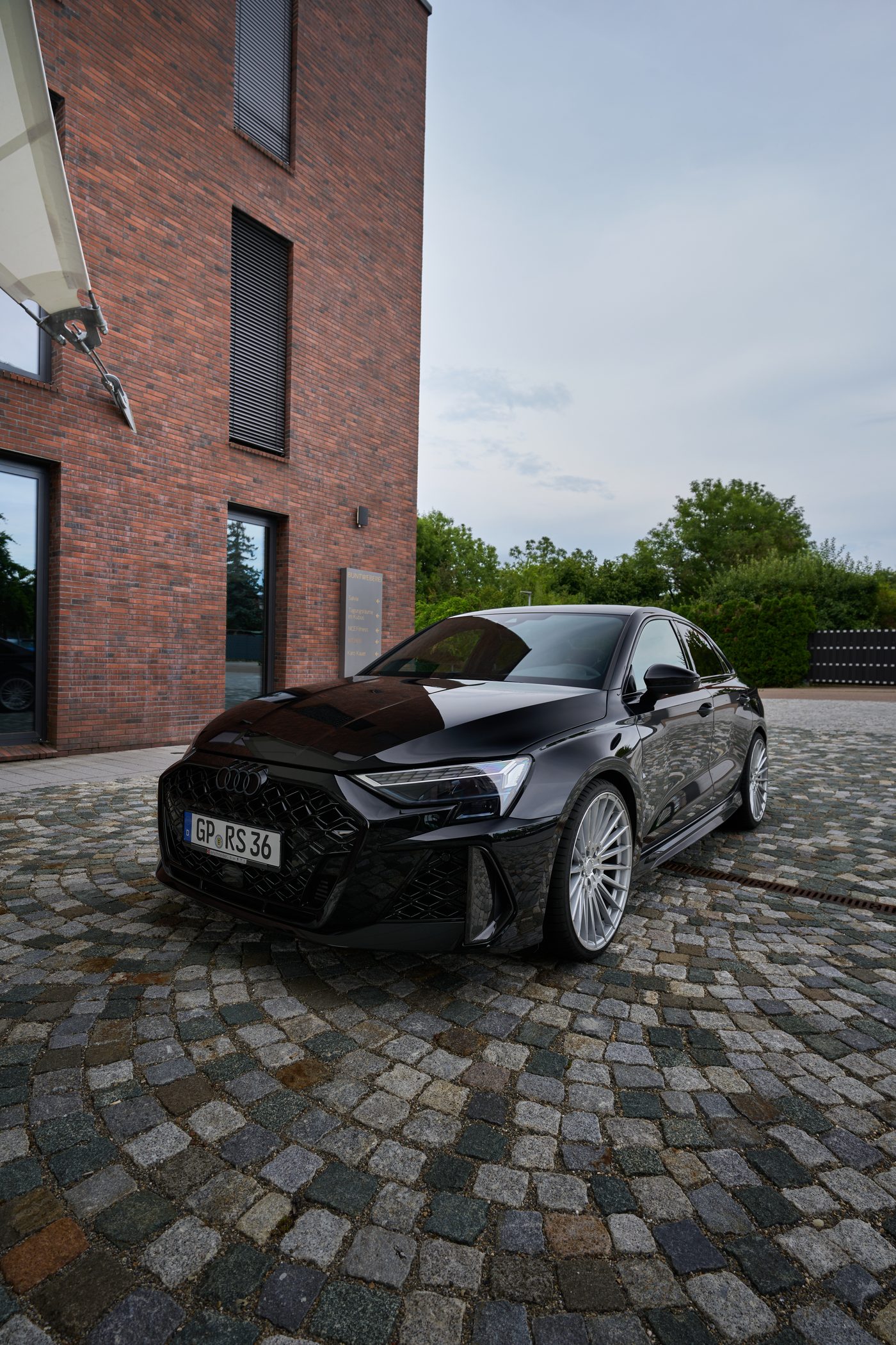 Audi RS3 — Schräg-Frontansicht