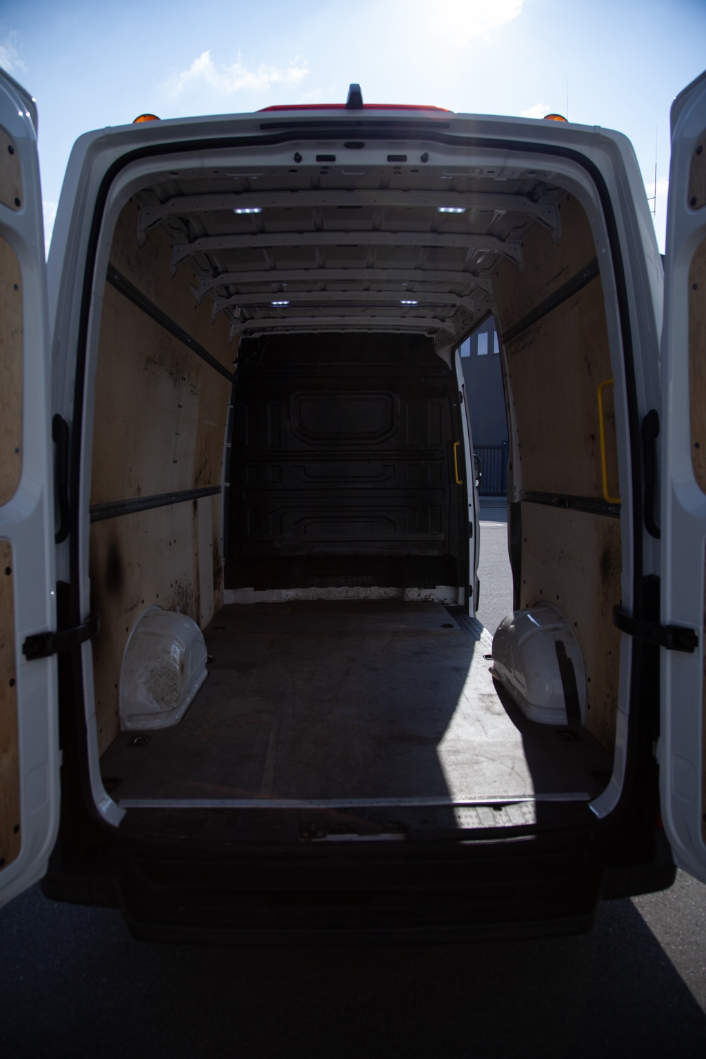 VW Crafter Laderaum innen — ~9m³
